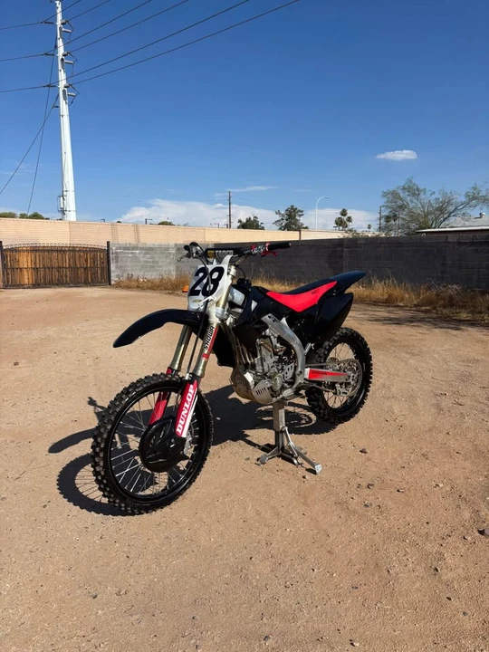 2005 Honda CRF - Image 2 of 8