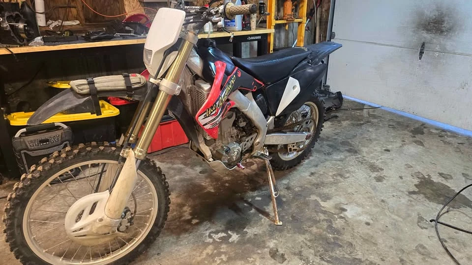 2005 Honda CRF - Image 2 of 3