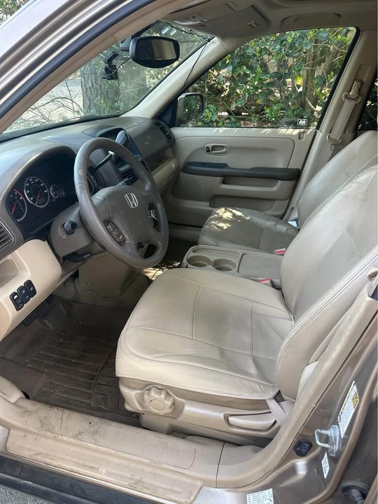 2005 Honda CR-V 2nd Gen - Image 4 of 10