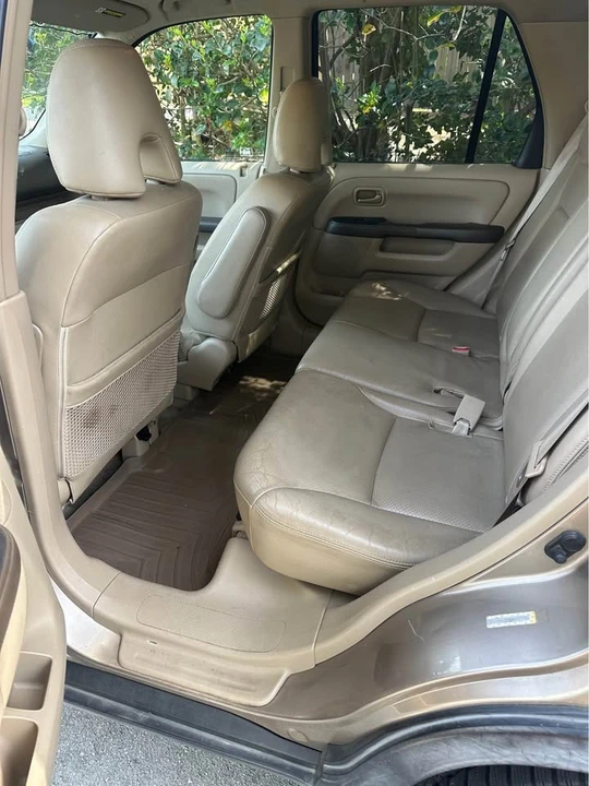 2005 Honda CR-V 2nd Gen - Image 5 of 10