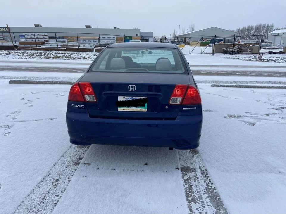 2005 Honda Civic 7th Gen - Image 3 of 5