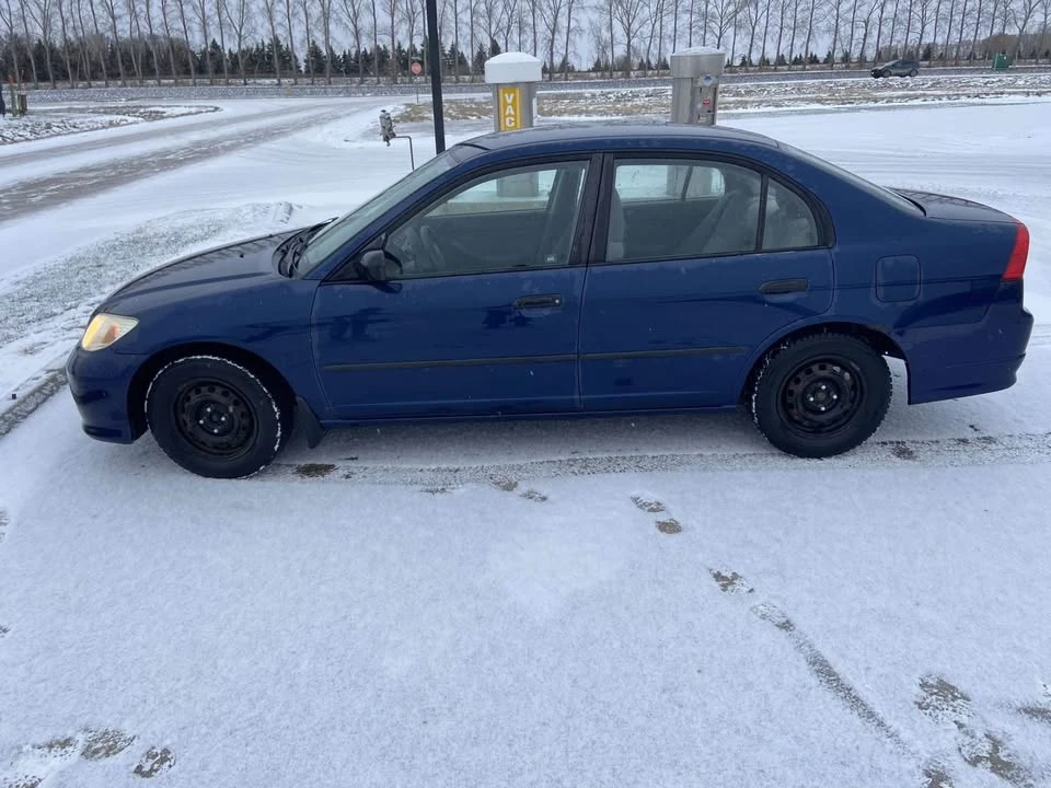 2005 Honda Civic 7th Gen - Image 2 of 5