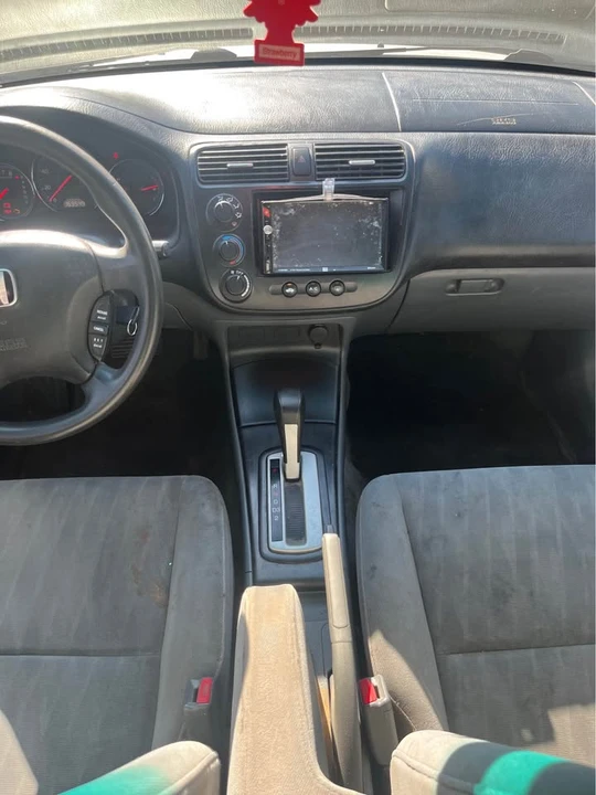 2005 Honda Civic 7th Gen - Image 4 of 9