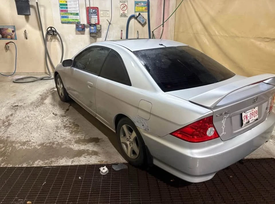 2005 Honda Civic 7th Gen - Image 4 of 7