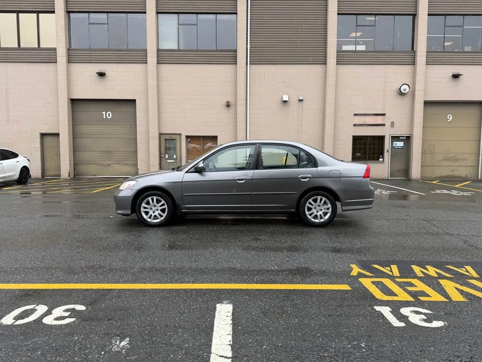 2005 Honda Civic 7th Gen - Image 5 of 17