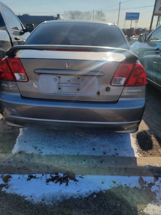 2005 Honda Civic 7th Gen - Image 2 of 6