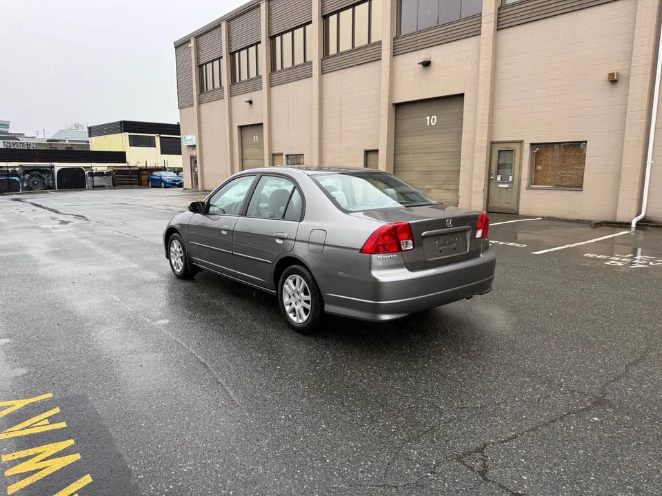 2005 Honda Civic 7th Gen - Image 6 of 17