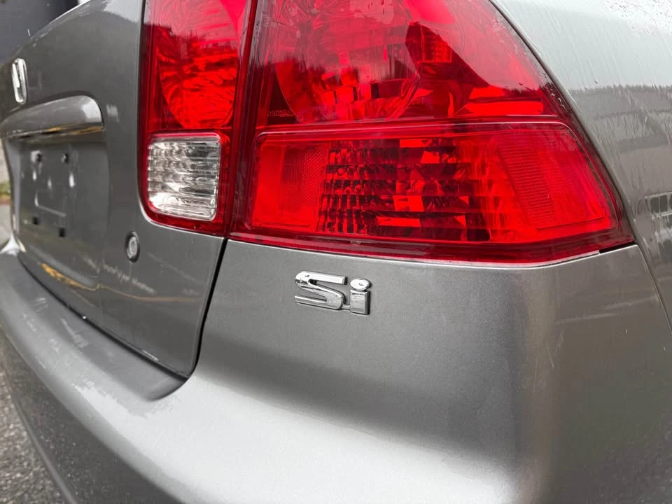 2005 Honda Civic 7th Gen - Image 10 of 17