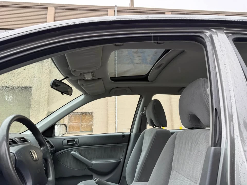 2005 Honda Civic 7th Gen - Image 12 of 17