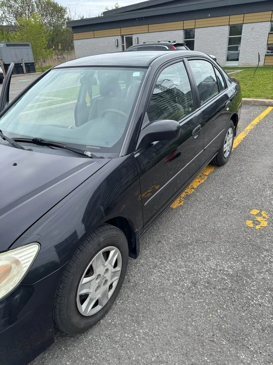 2005 Honda Civic 7th Gen - Image 2 of 15