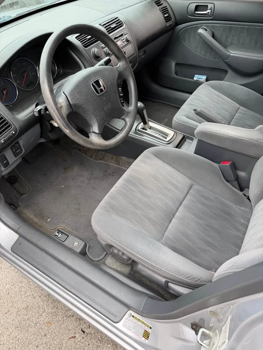 2005 Honda Civic 7th Gen - Image 8 of 11