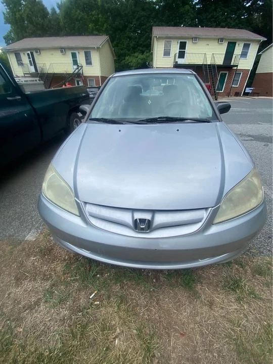 2005 Honda Civic 7th Gen - Image 2 of 8