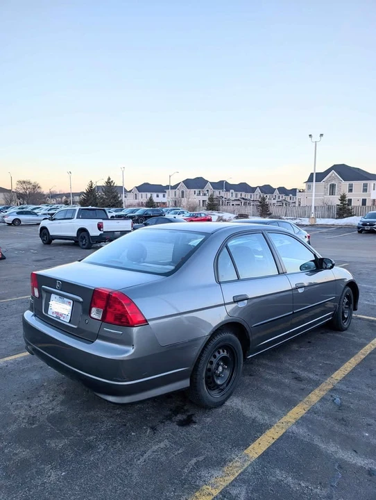 2005 Honda Civic 7th Gen - Image 3 of 18