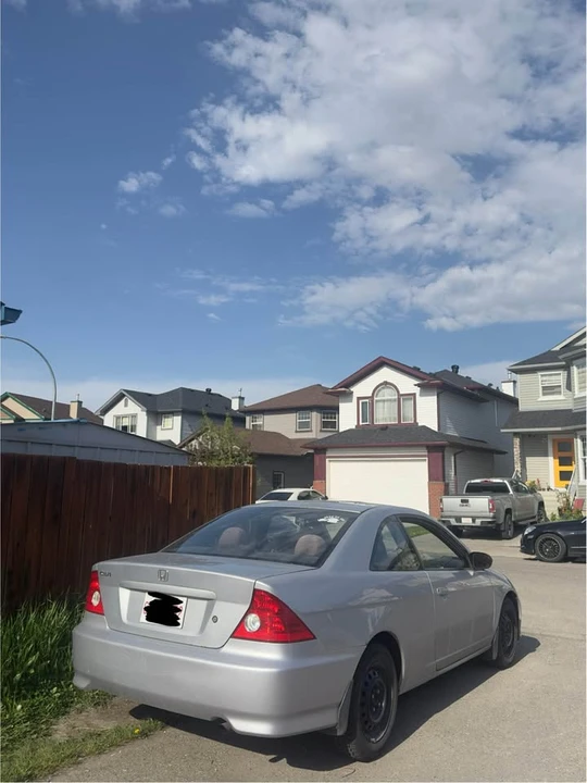 2005 Honda Civic 7th Gen - Image 2 of 5