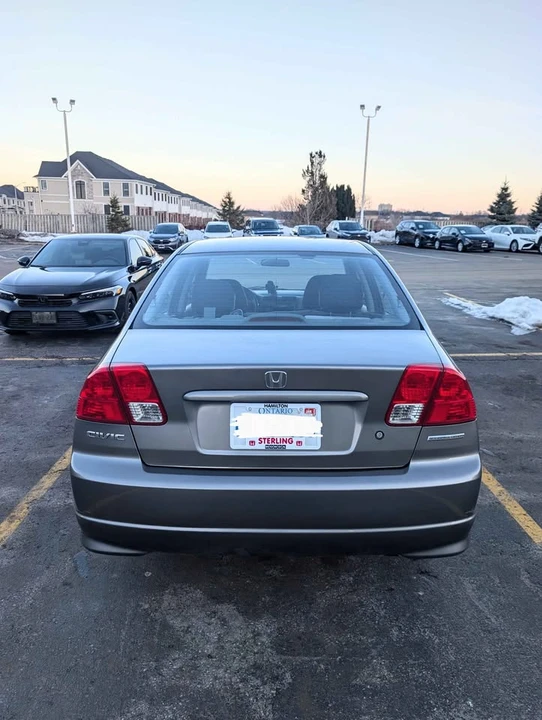 2005 Honda Civic 7th Gen - Image 5 of 18