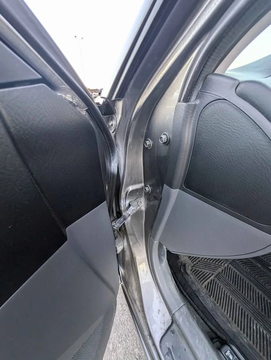 2005 Honda Civic 7th Gen - Image 7 of 18