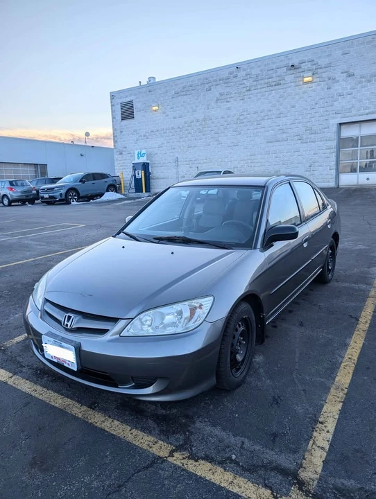 2005 Honda Civic 7th Gen - Image 2 of 18