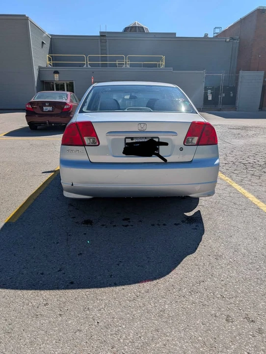 2005 Honda Civic 7th Gen - Image 4 of 7