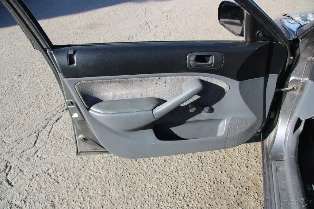 2005 Honda Civic 7th Gen - Image 11 of 21