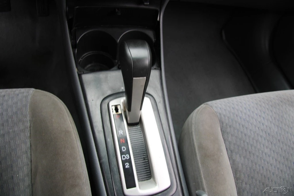 2005 Honda Civic 7th Gen - Image 17 of 21