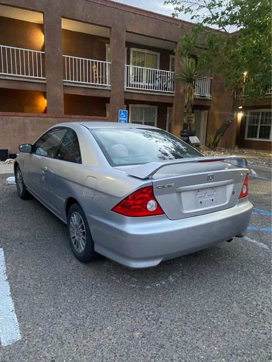 2005 Honda Civic 7th Gen - Image 3 of 3