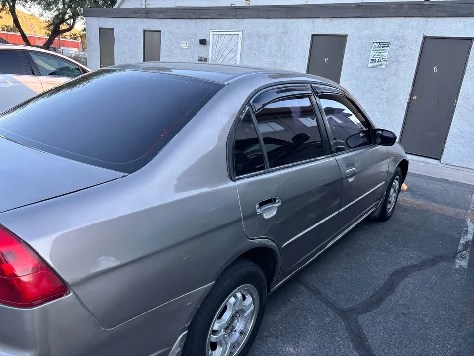 2005 Honda Civic 7th Gen - Image 2 of 5