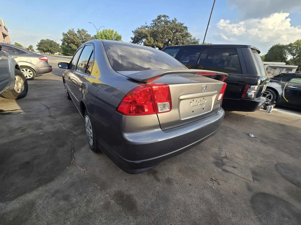 2005 Honda Civic 7th Gen - Image 5 of 7