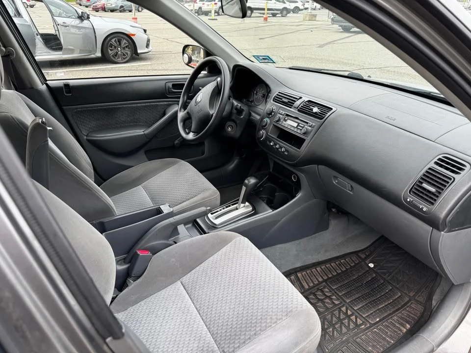 2005 Honda Civic 7th Gen - Image 8 of 15