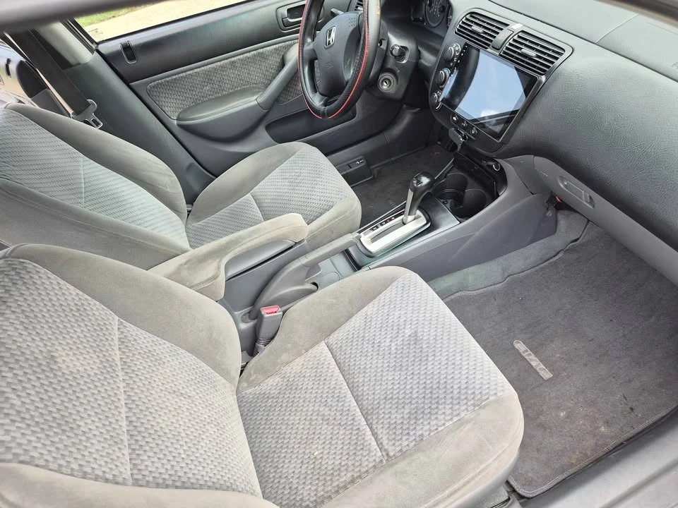 2005 Honda Civic 7th Gen - Image 2 of 8