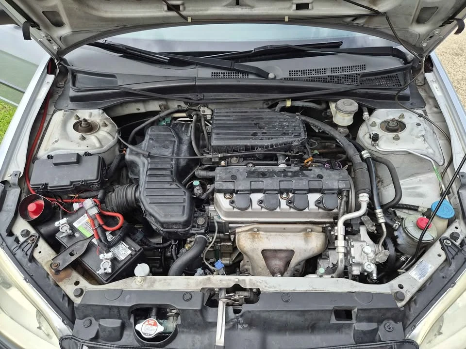 2005 Honda Civic 7th Gen - Image 3 of 8