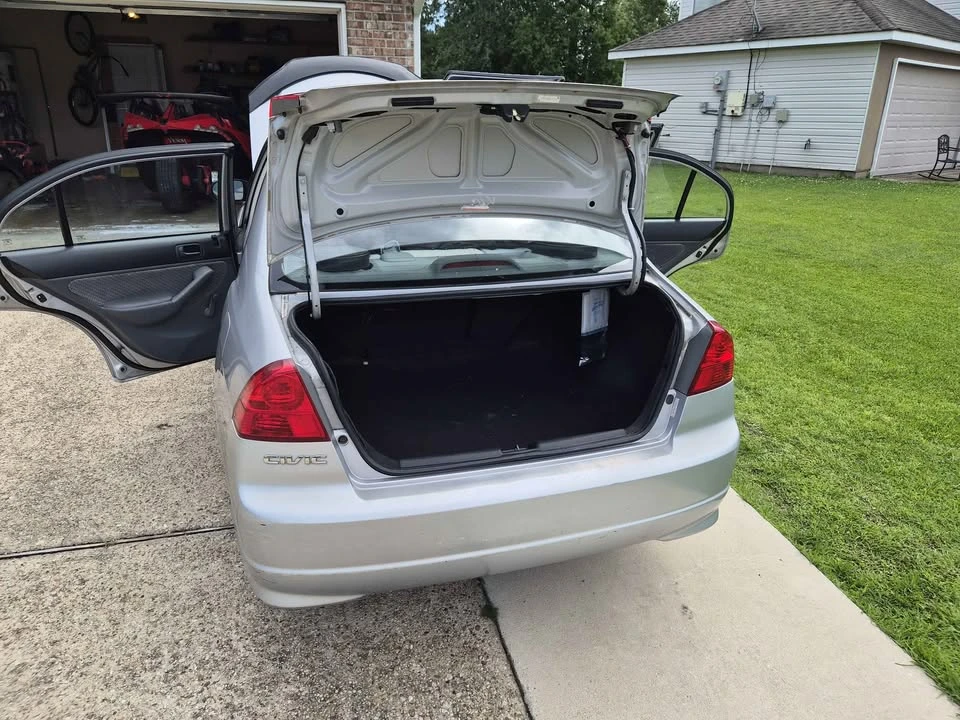 2005 Honda Civic 7th Gen - Image 5 of 8
