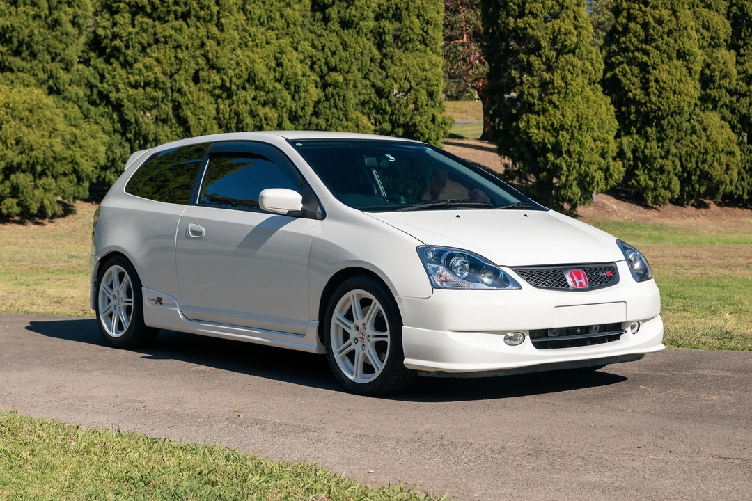 2005 Honda EP3 Civic Type R - Image 2 of 31