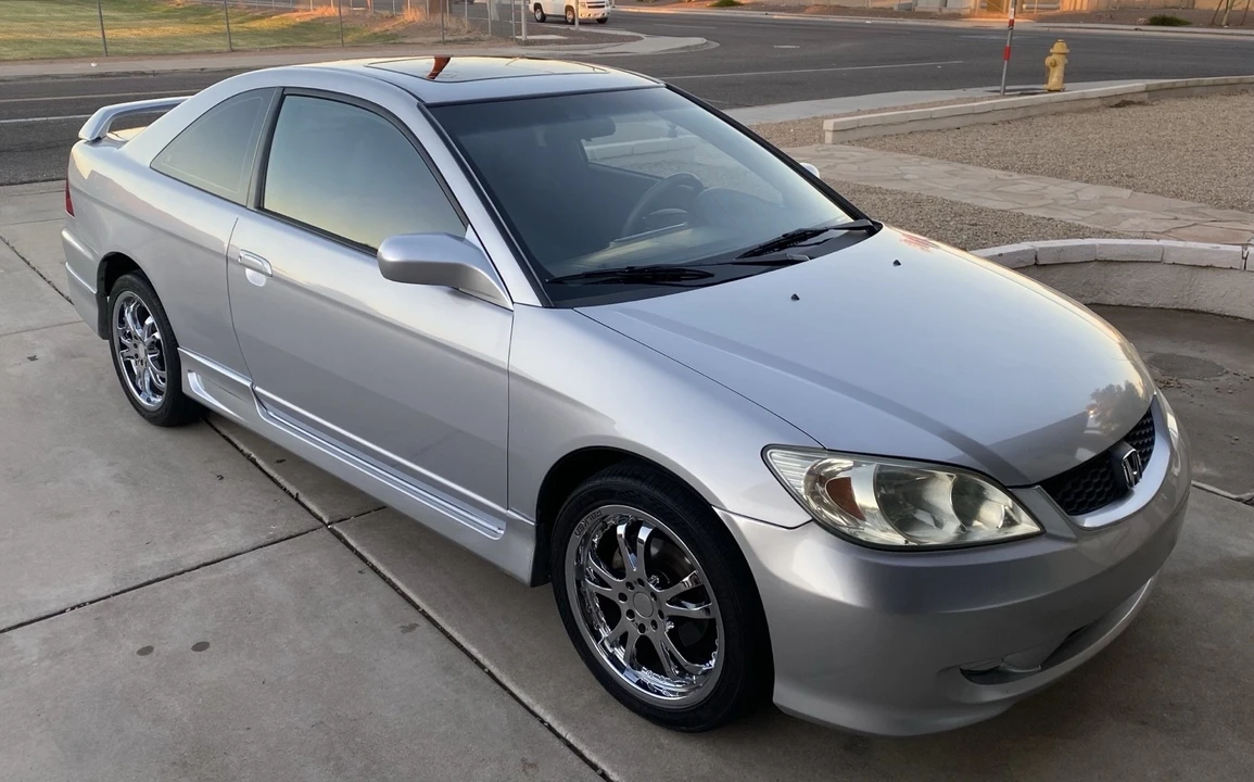 2005 Honda Civic 7th Gen - Image 6 of 13