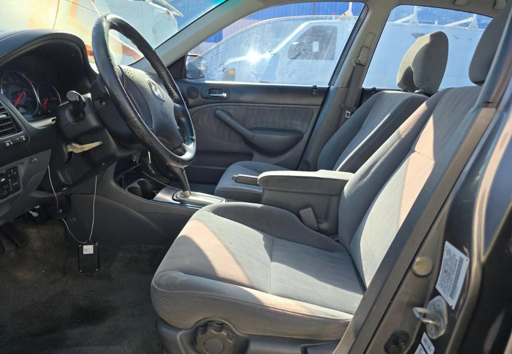 2005 Honda Civic 7th Gen - Image 8 of 12