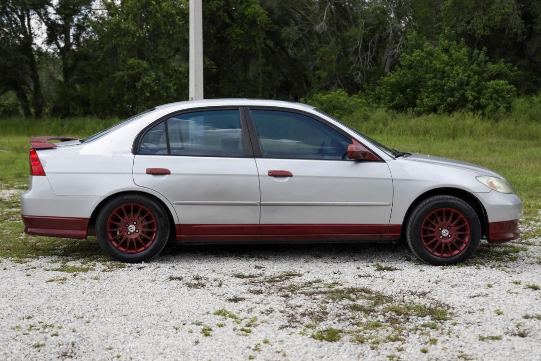 2005 Honda Civic 7th Gen - Image 13 of 31