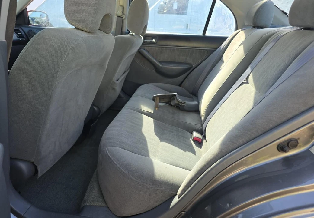 2005 Honda Civic 7th Gen - Image 11 of 12