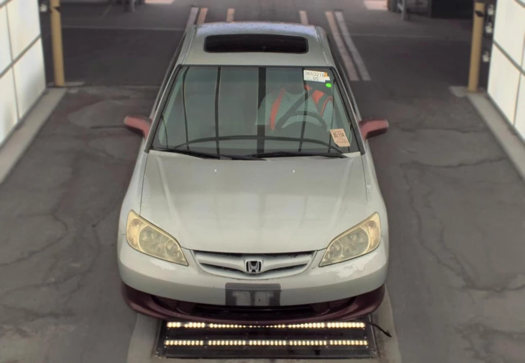 2005 Honda Civic 7th Gen - Image 2 of 12