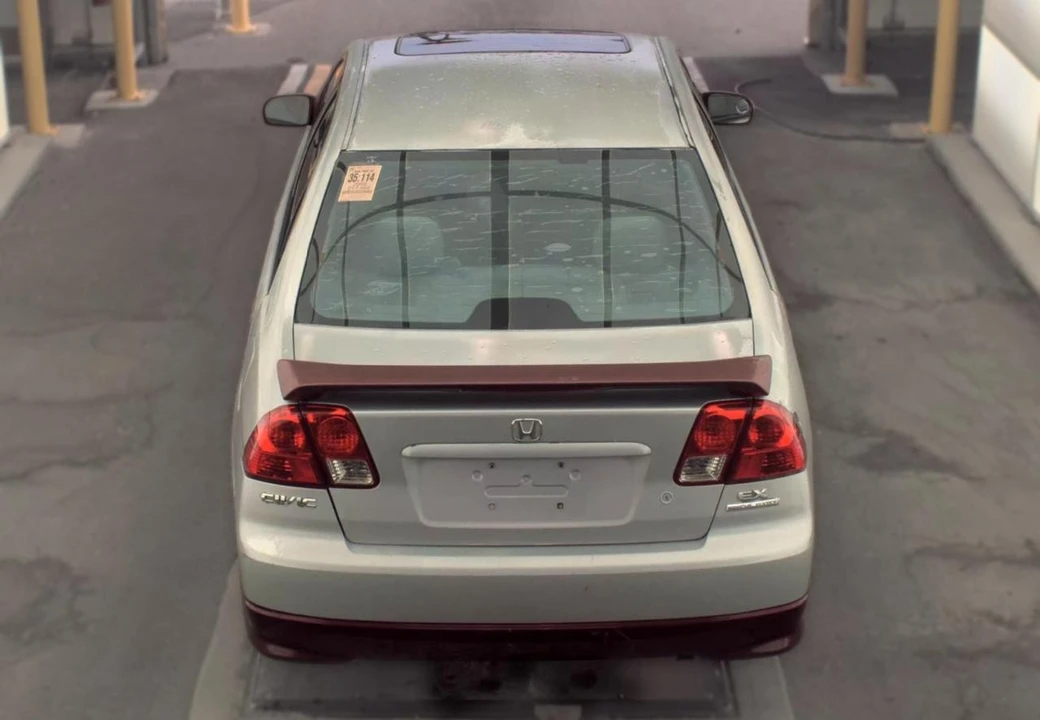 2005 Honda Civic 7th Gen - Image 5 of 12