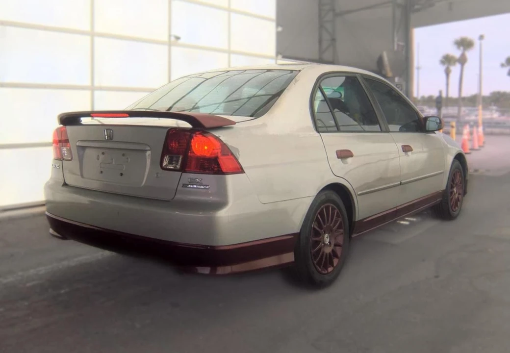 2005 Honda Civic 7th Gen - Image 4 of 12