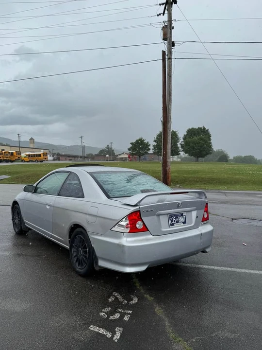 2005 Honda Civic 7th Gen - Image 3 of 14