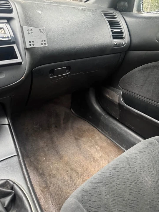 2005 Honda Civic 7th Gen - Image 9 of 14