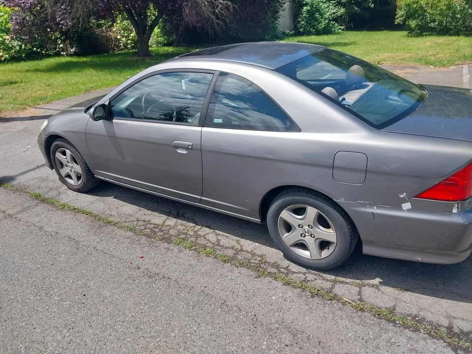 2005 Honda Civic 7th Gen - Image 4 of 9