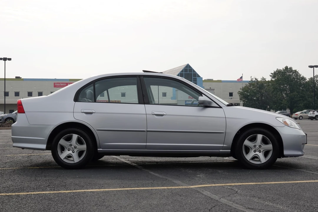 2005 Honda Civic 7th Gen - Image 7 of 31