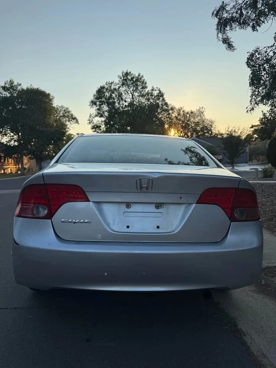 2005 Honda Civic 7th Gen - Image 4 of 8