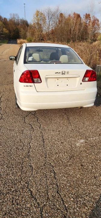 2005 Honda Civic 7th Gen - Image 5 of 7