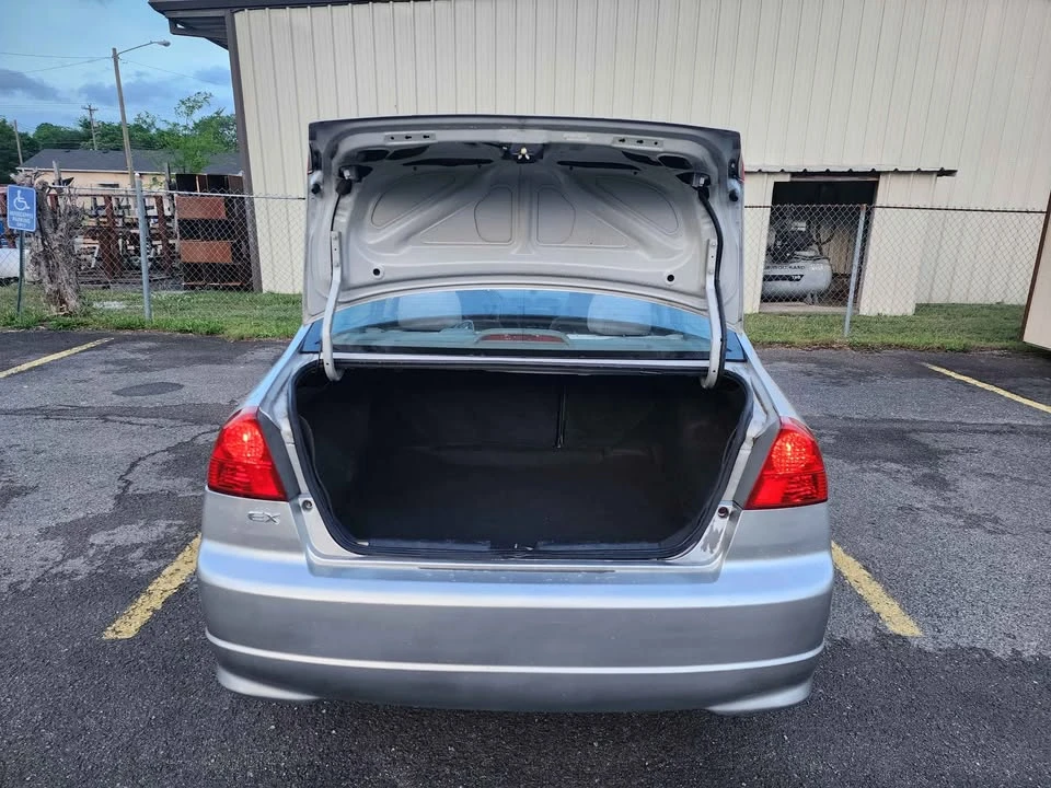 2005 Honda Civic 7th Gen - Image 13 of 15