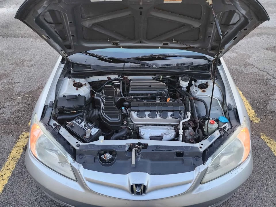 2005 Honda Civic 7th Gen - Image 4 of 15