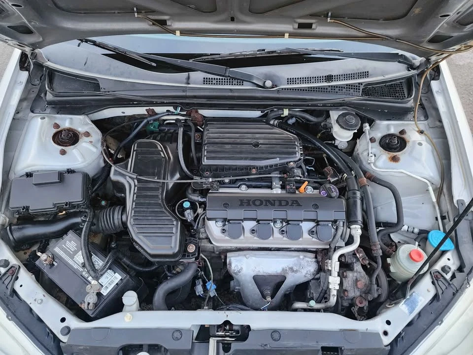2005 Honda Civic 7th Gen - Image 3 of 15