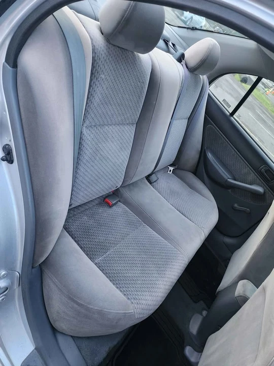 2005 Honda Civic 7th Gen - Image 11 of 15