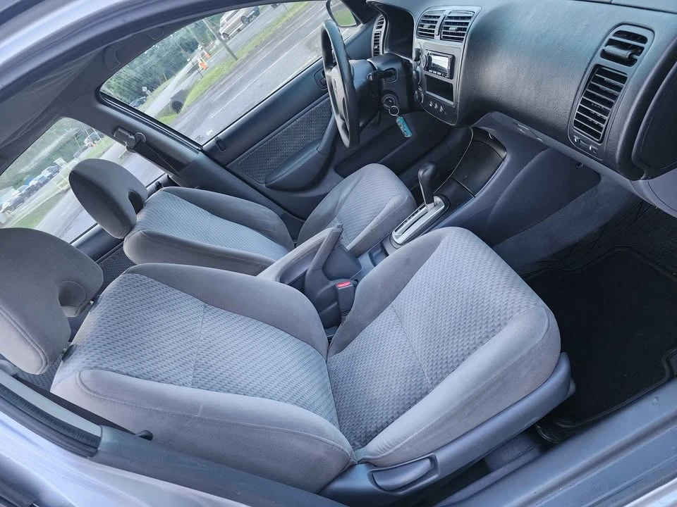 2005 Honda Civic 7th Gen - Image 10 of 15